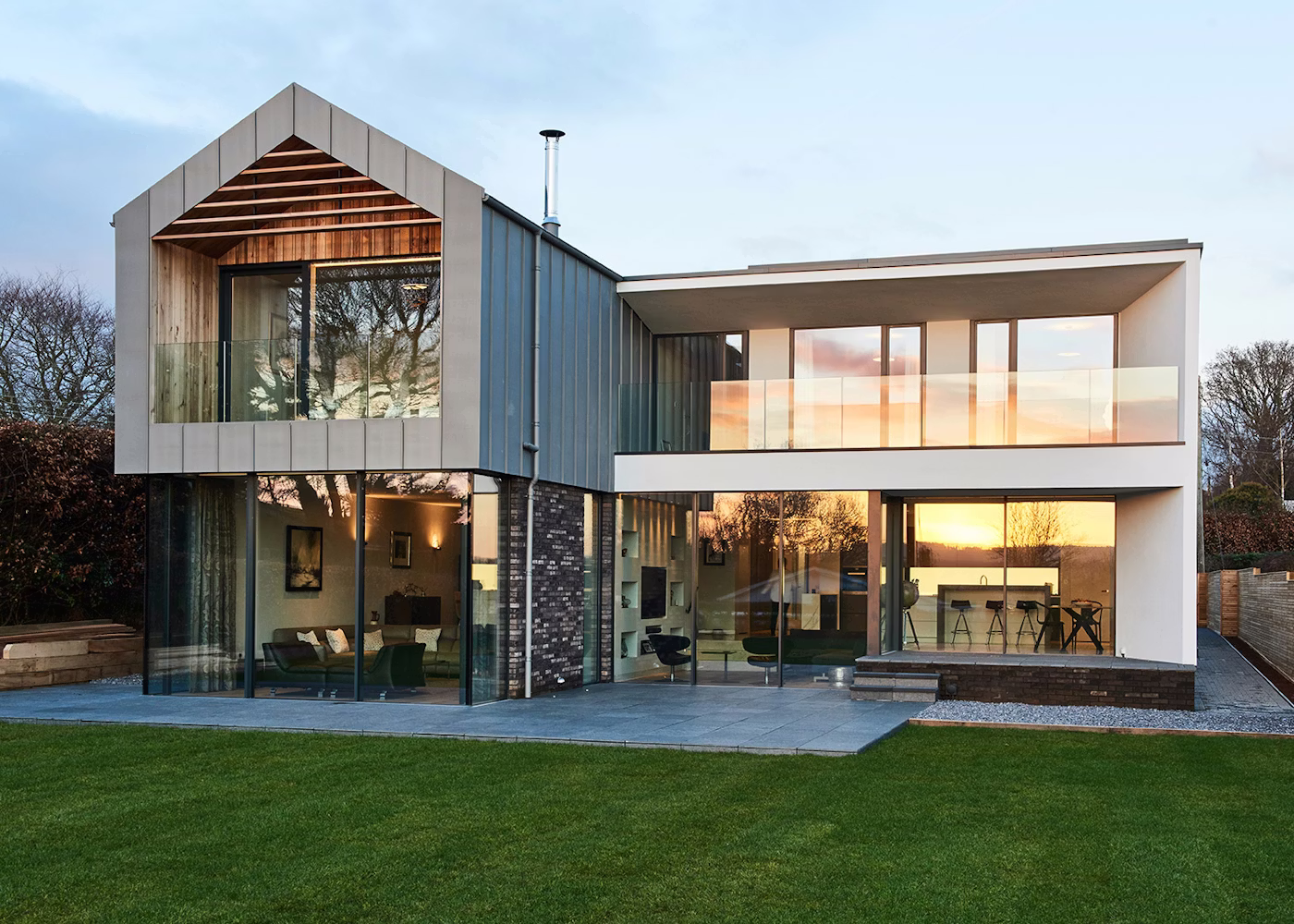Simon Bastone Associates